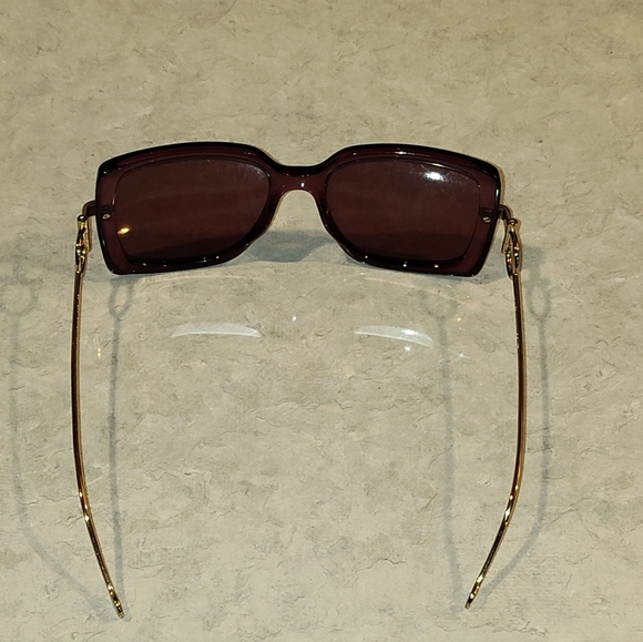 NIB Salvatore Ferragamo SF913S Fashion Butterfly Sunglasses - Picture 8 of 14